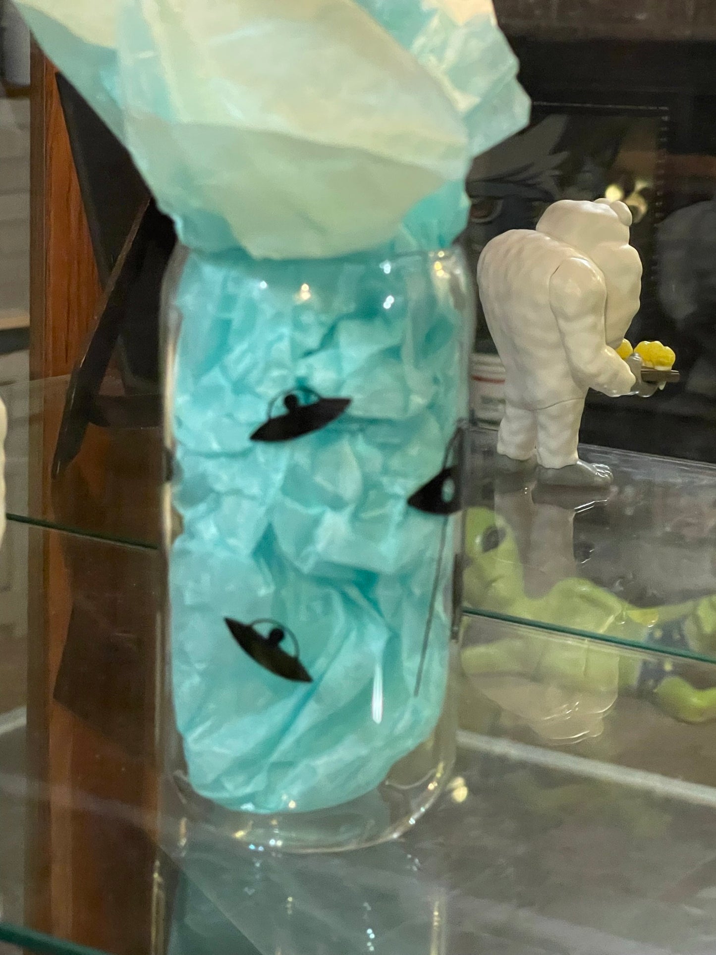 Bigfoot drinking glass - soda can glass with glass straw - Bigfoot or alien abduction