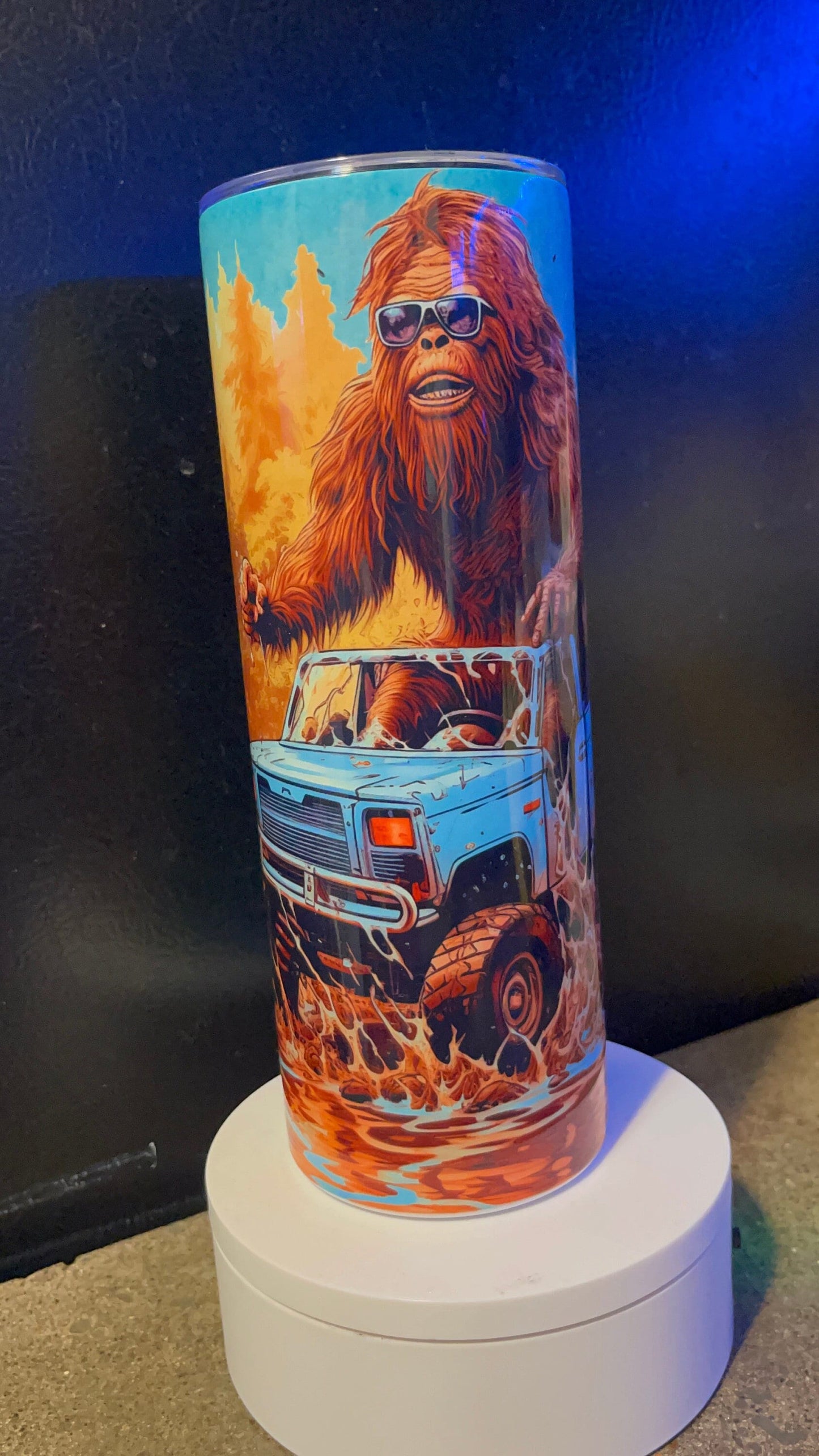 Bigfoot 4x4 four wheelin mudding - 20 oz tumbler