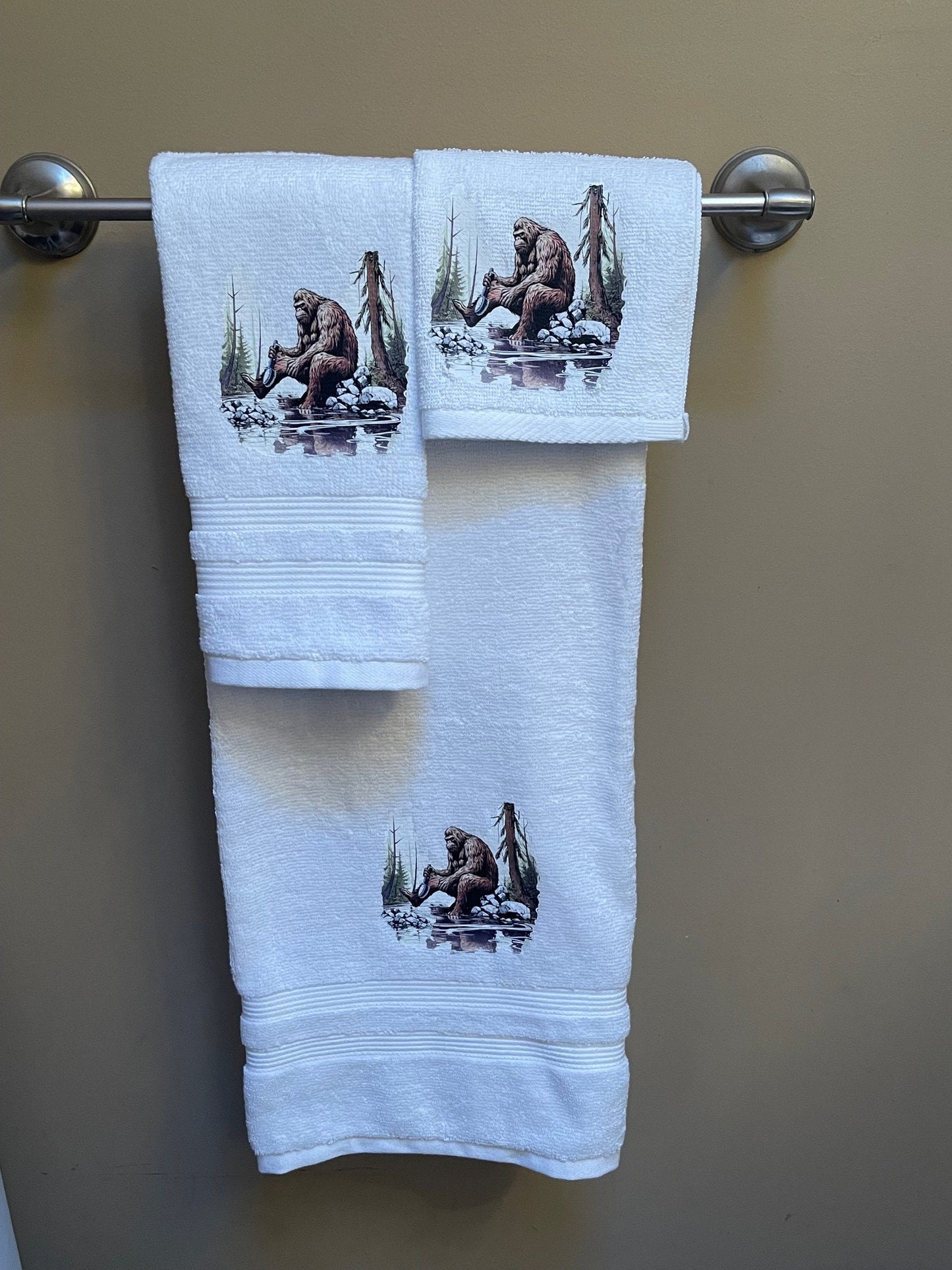 Bathing Bigfoot wash rag, hand towel, bath towel set - bathroom decor - WHITE Stsndard w/expedited shipping