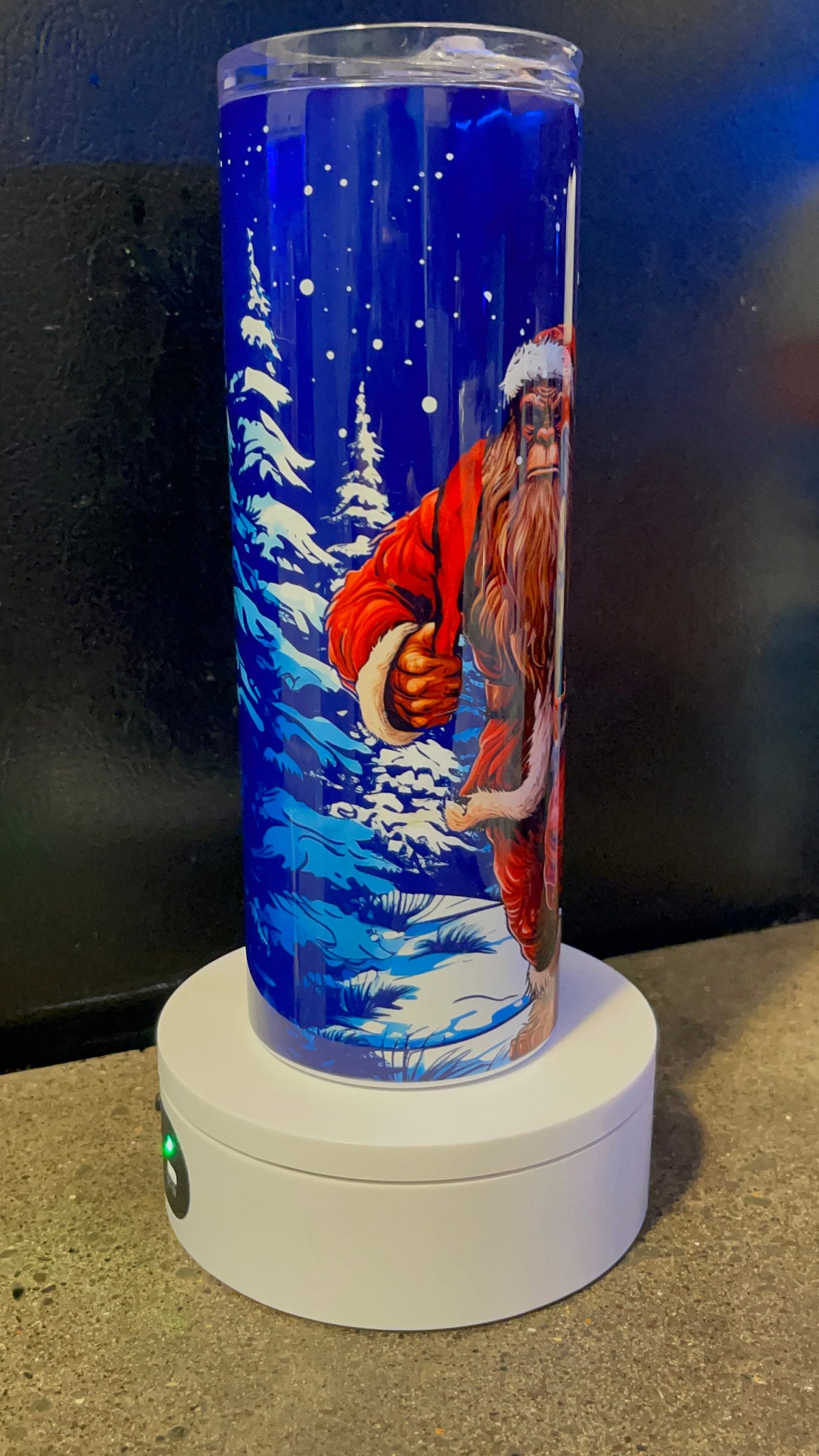 Santa Sasquatch winter scene 20oz tumbler