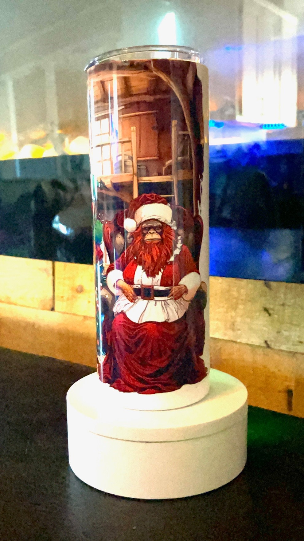 Santa & Mrs Squatch winter scene 20oz tumbler